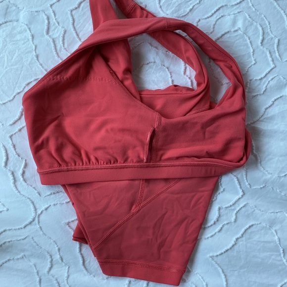 Lululemon Lipgloss Align Top - Picture 4 of 4